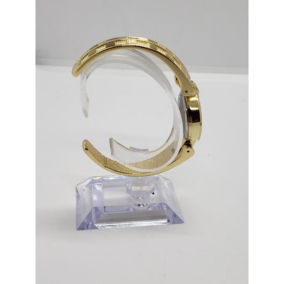 Vivani Women\'s gold watch. Large face. K4097A 0716